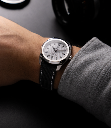 FORMEX ESSENCE FortyOne Automatic Chronometer "Arctic White" 41 mm